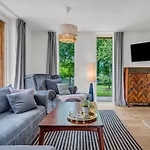 Haus Am Seeufer Mit Badestelle In 200m, Grosse Sonnenterrasse, Umzaeunter Garten, Hunde Willkommen Apartman Rheinsberg
