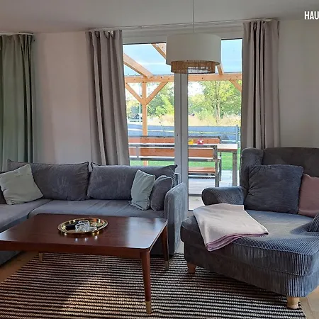 Haus Am Seeufer Mit Badestelle In 200m, Grosse Sonnenterrasse, Umzaeunter Garten, Hunde Willkommen * Rheinsberg