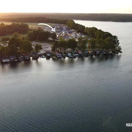 Appartement Haus Am Seeufer Mit Badestelle In 200m, Grosse Sonnenterrasse, Umzaeunter Garten, Hunde Willkommen Rheinsberg