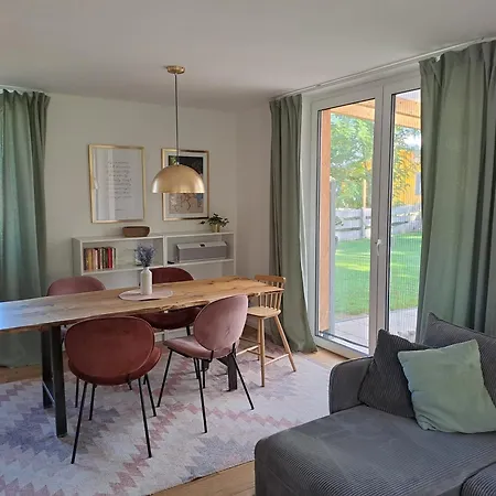 Haus Am Seeufer Mit Badestelle In 200m, Grosse Sonnenterrasse, Umzaeunter Garten, Hunde Willkommen * Rheinsberg