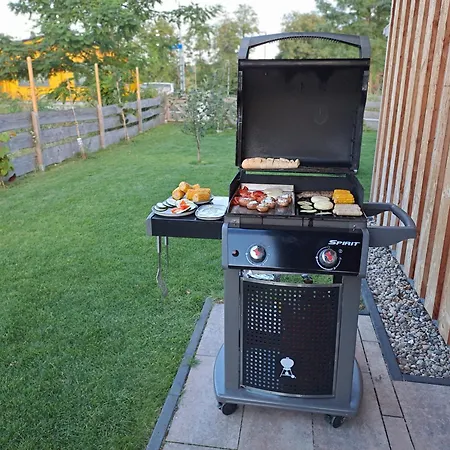 Appartement Haus Am Seeufer Mit Badestelle In 200m, Grosse Sonnenterrasse, Umzaeunter Garten, Hunde Willkommen
