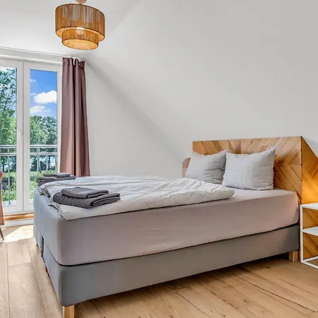 Apartment Haus Am Seeufer Mit Badestelle In 200m, Grosse Sonnenterrasse, Umzaeunter Garten, Hunde Willkommen