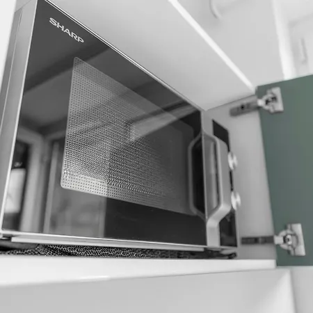 Appartement Haus Am Seeufer Mit Badestelle In 200m, Grosse Sonnenterrasse, Umzaeunter Garten, Hunde Willkommen *