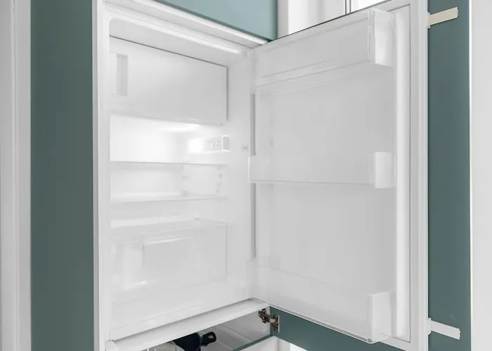 شقة Haus Am Seeufer Mit Badestelle In 200m, Grosse Sonnenterrasse, Umzaeunter Garten, Hunde Willkommen *